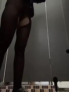 xiaoliansweet from StripChat is Freechat