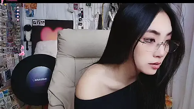 Freechat xiaotiantian-76 on StripChat