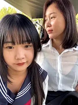 xiaoxue7788 on StripChat