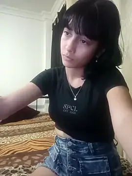 xoxo_milk on StripChat 