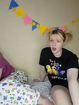 xrixsyx_and_ricky from StripChat is Freechat