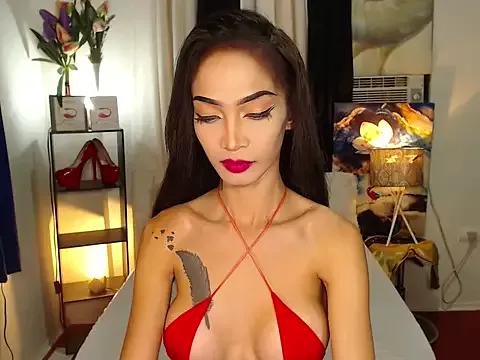 XXXQueenofTransXXX from StripChat is Freechat