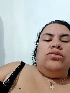 Freechat yaneth_ on StripChat