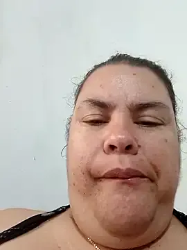 Freechat yaneth_ on StripChat