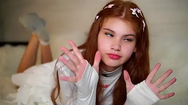 Freechat YettaCalabria on StripChat