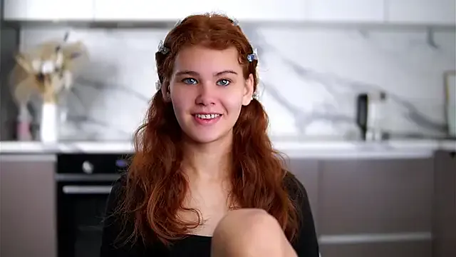 Freechat YettaCalabria on StripChat