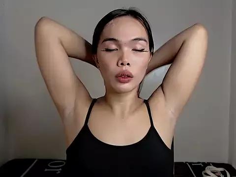 yolly_fox from StripChat is Freechat