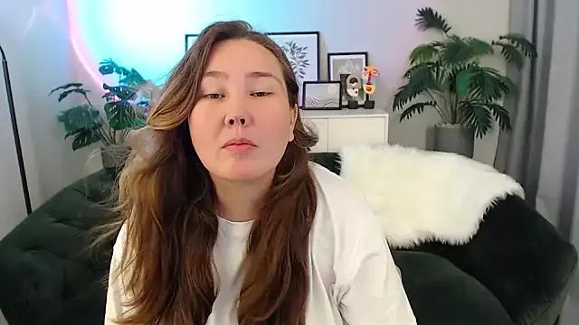 Your_Linda from StripChat is Freechat
