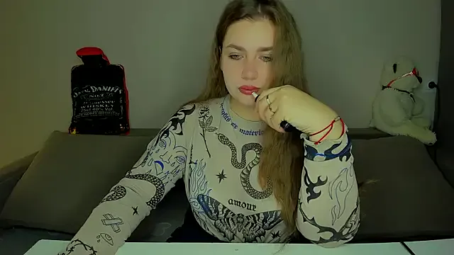 Freechat yourgem__ on StripChat