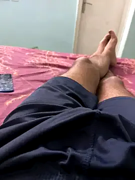 Freechat yourheroforfun on StripChat