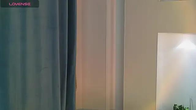 yourpersonalangel from StripChat is Freechat