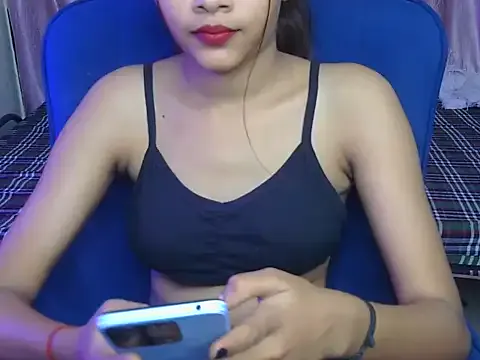 Freechat yours-angell on StripChat