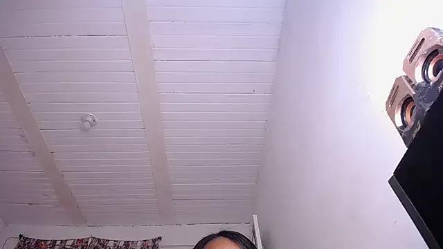 Yselahot from StripChat