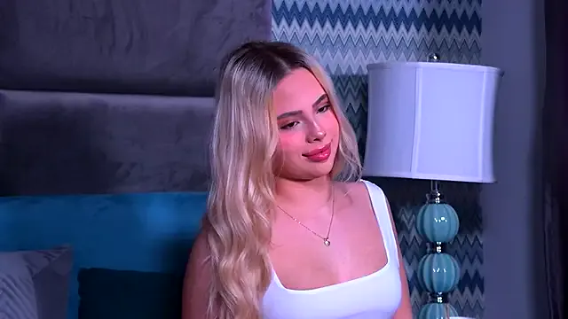 Freechat YssabelFox on StripChat