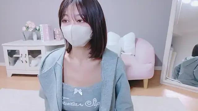 Yuna-ch on StripChat