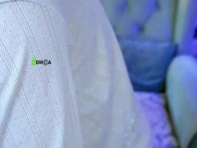 Freechat 0------0 on BongaCams