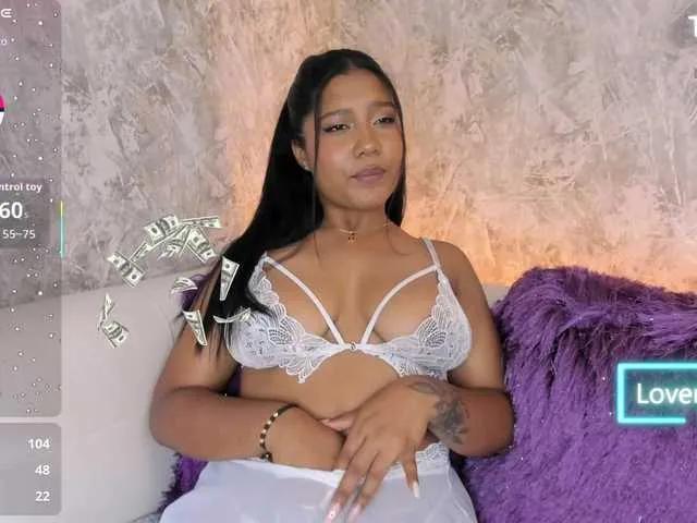 Freechat AdaraMills on BongaCams