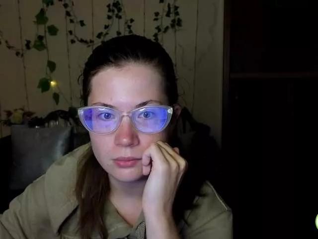 Offline Aliciafolow009 on BongaCams