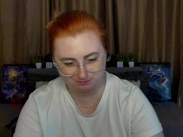Offline Aliciaredluv on BongaCams