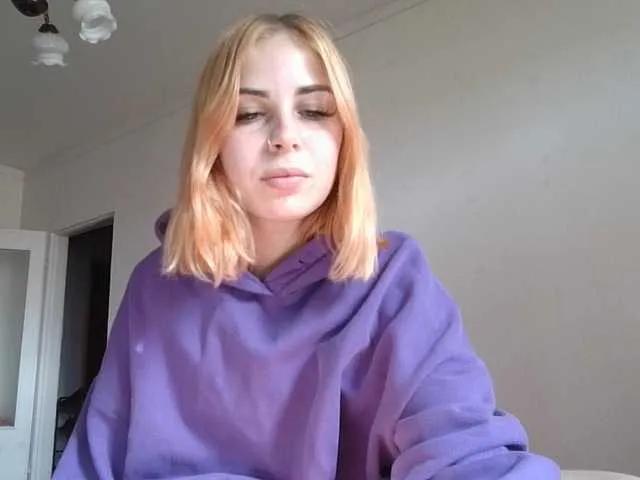 Offline AlisMoona on BongaCams