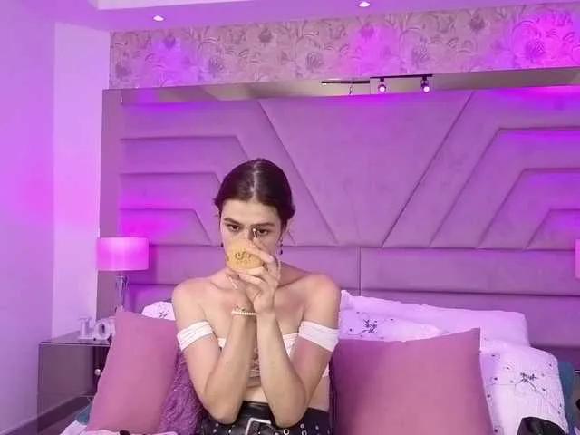 Offline AlissMoon on BongaCams