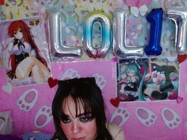 Offline AlizeHentaiMeow on BongaCams