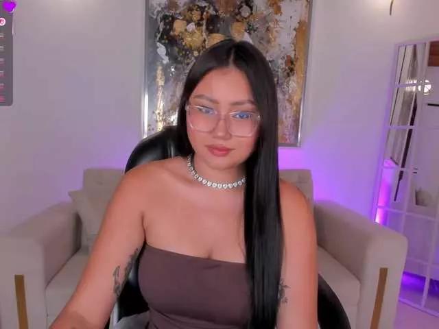 Offline AmberLewis on BongaCams