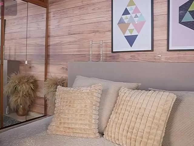 Offline AmmyScott on BongaCams