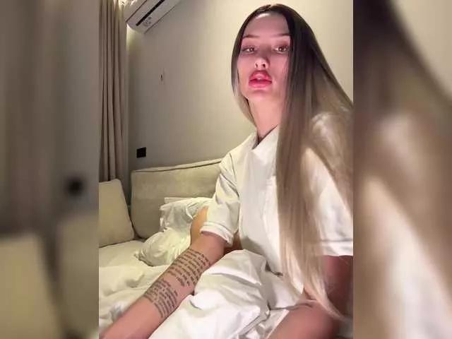 Offline AnikaSex on BongaCams