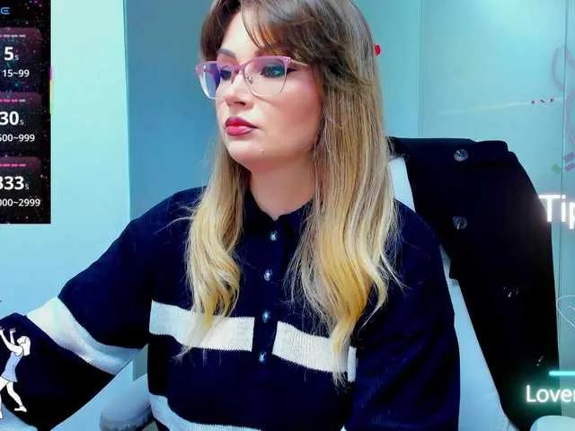 Offline anyarosses on BongaCams