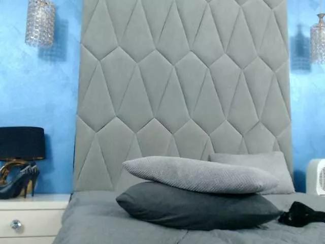 Offline AretiAlisia on BongaCams