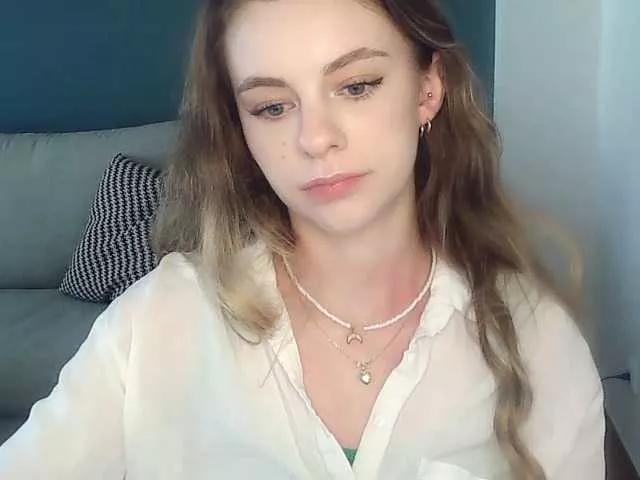 Offline AriaModel on BongaCams