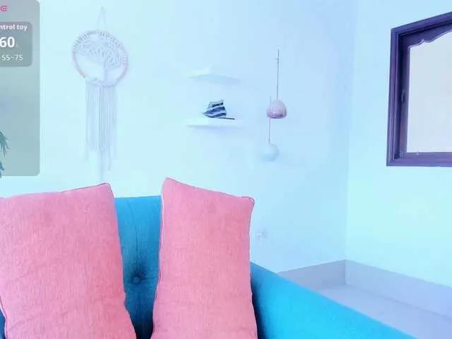 Offline Aura-cuutee on BongaCams