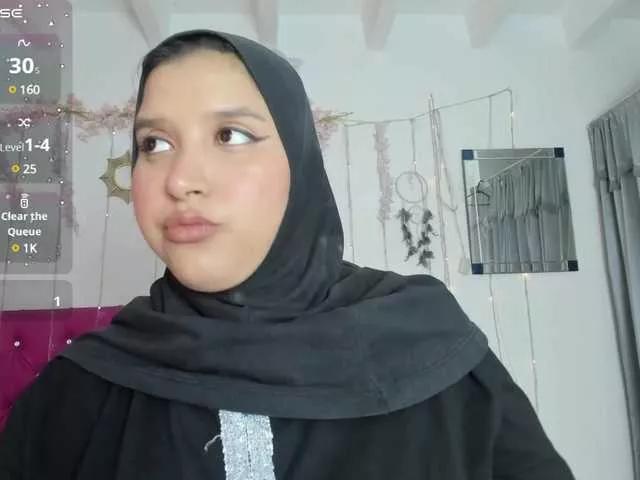 Offline Azahara-Alcazar on BongaCams