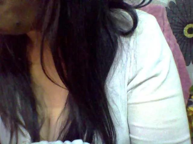 Freechat babyhornyx on BongaCams