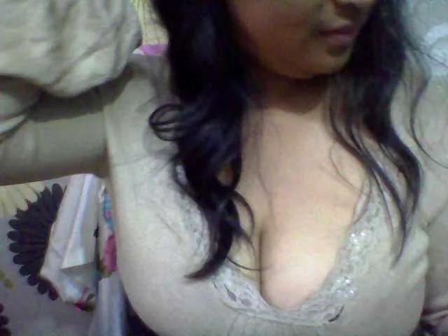 Freechat babyhornyx on BongaCams