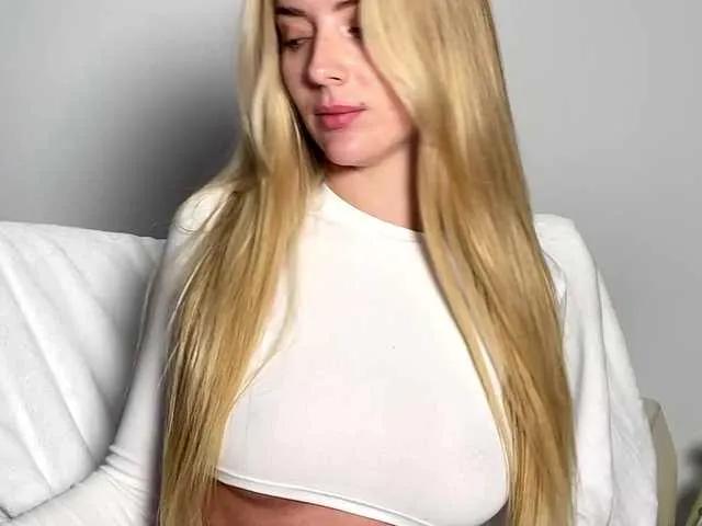 Offline barbiesize on BongaCams