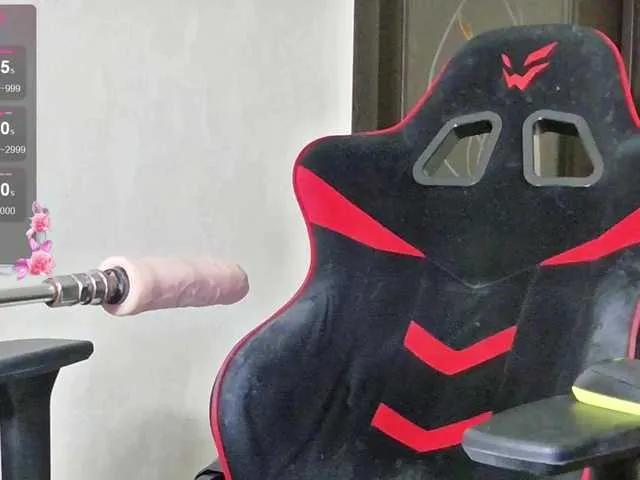 Freechat BattyHils on BongaCams