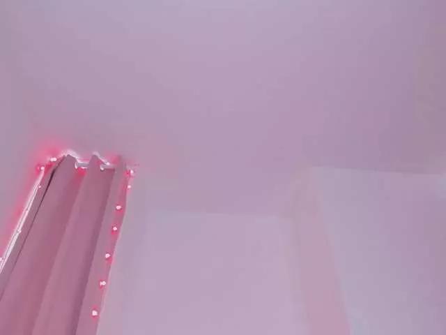 Freechat bella-adams on BongaCams