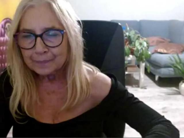 Freechat BlondeSofia on BongaCams