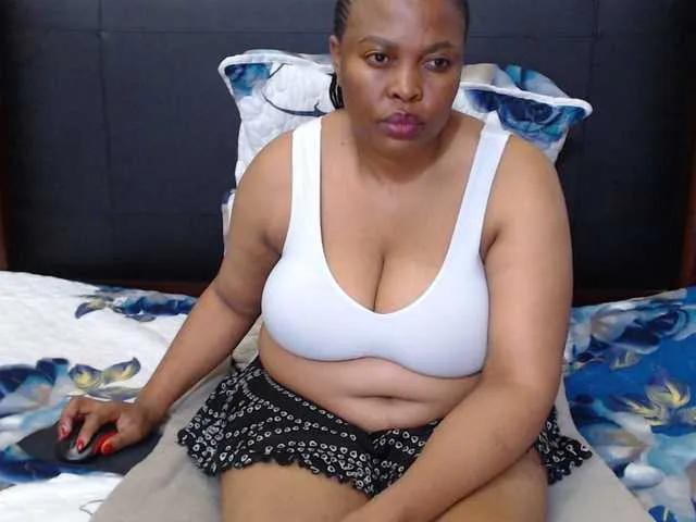 Freechat Busttyebony19 on BongaCams