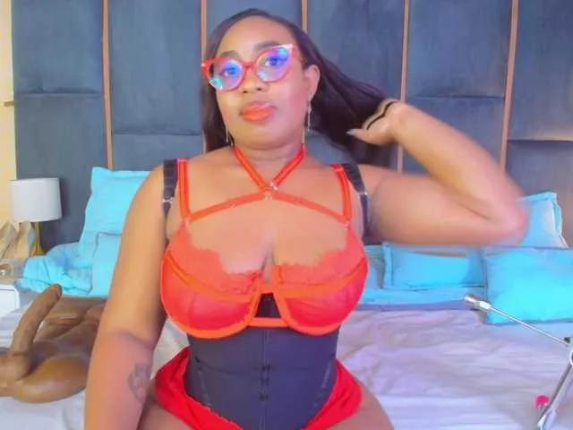 Freechat CaseyMoons on BongaCams