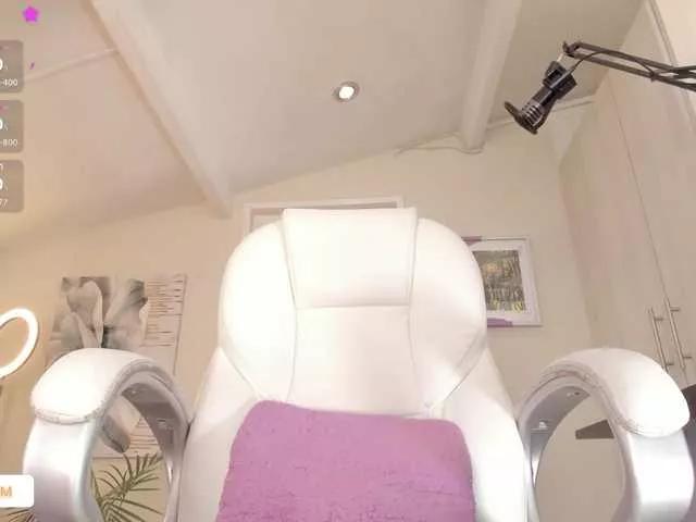 Offline catalinasaiz on BongaCams