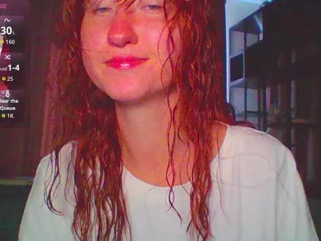 Offline cherrrylips on BongaCams