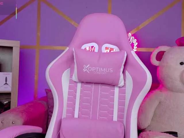 Offline Chloegil on BongaCams