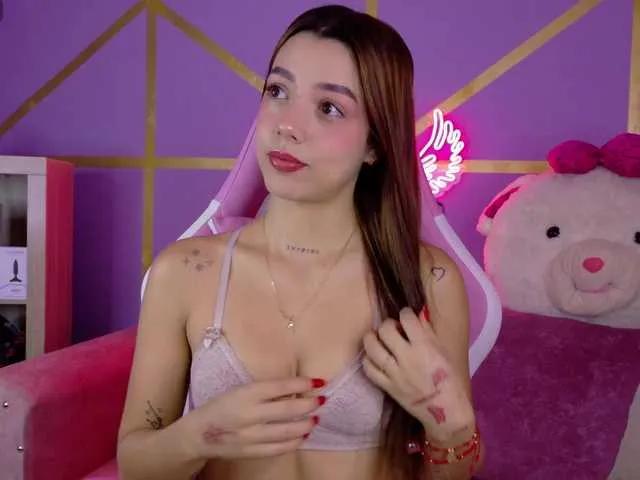 Offline Chloegil on BongaCams