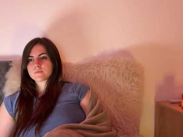 Offline claireheart on BongaCams