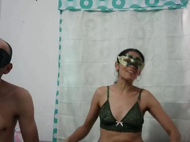 Offline couplehot27 on BongaCams