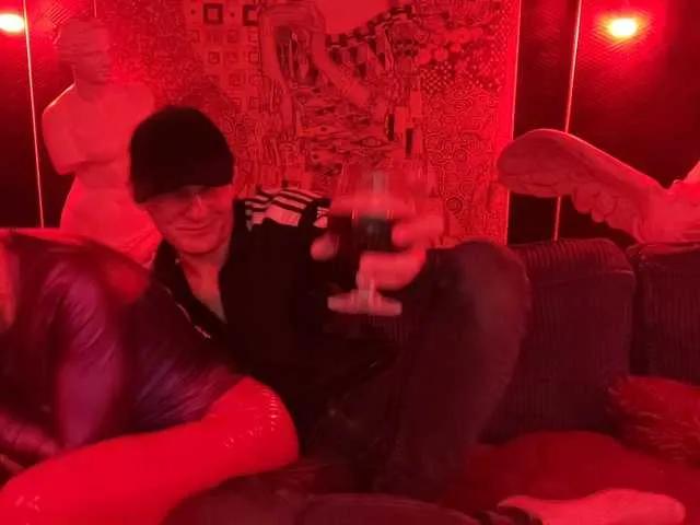 Offline Coupleludique on BongaCams