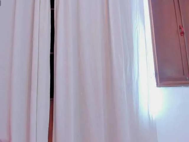 Offline Dashafoxxx on BongaCams